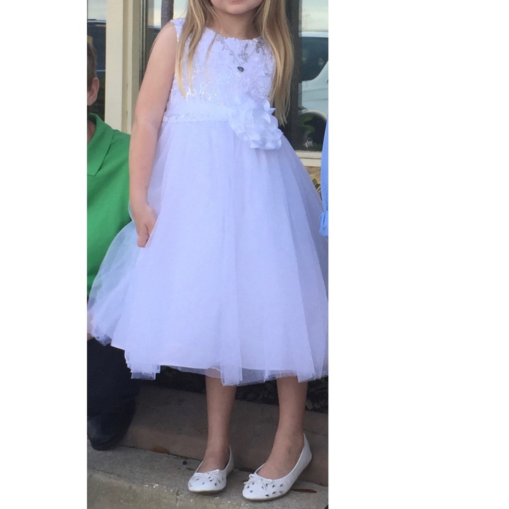 Bella by Marmellata White Sleeveless Tulle Special Occasion Dress Like New